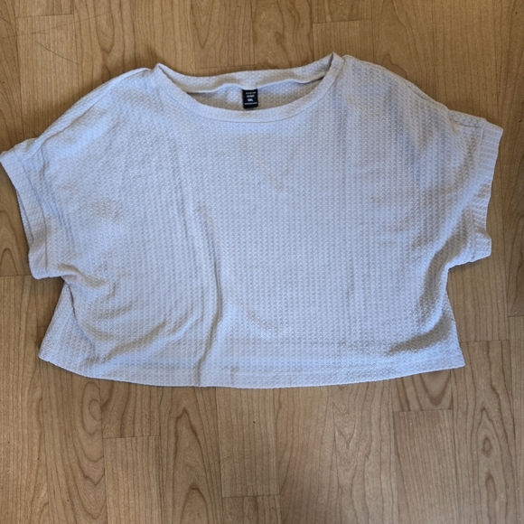 Xl Shirt Bundle Cream Waffle Textured Top And Multi Colored Cropped Tank Artsy - Picture 3 of 5